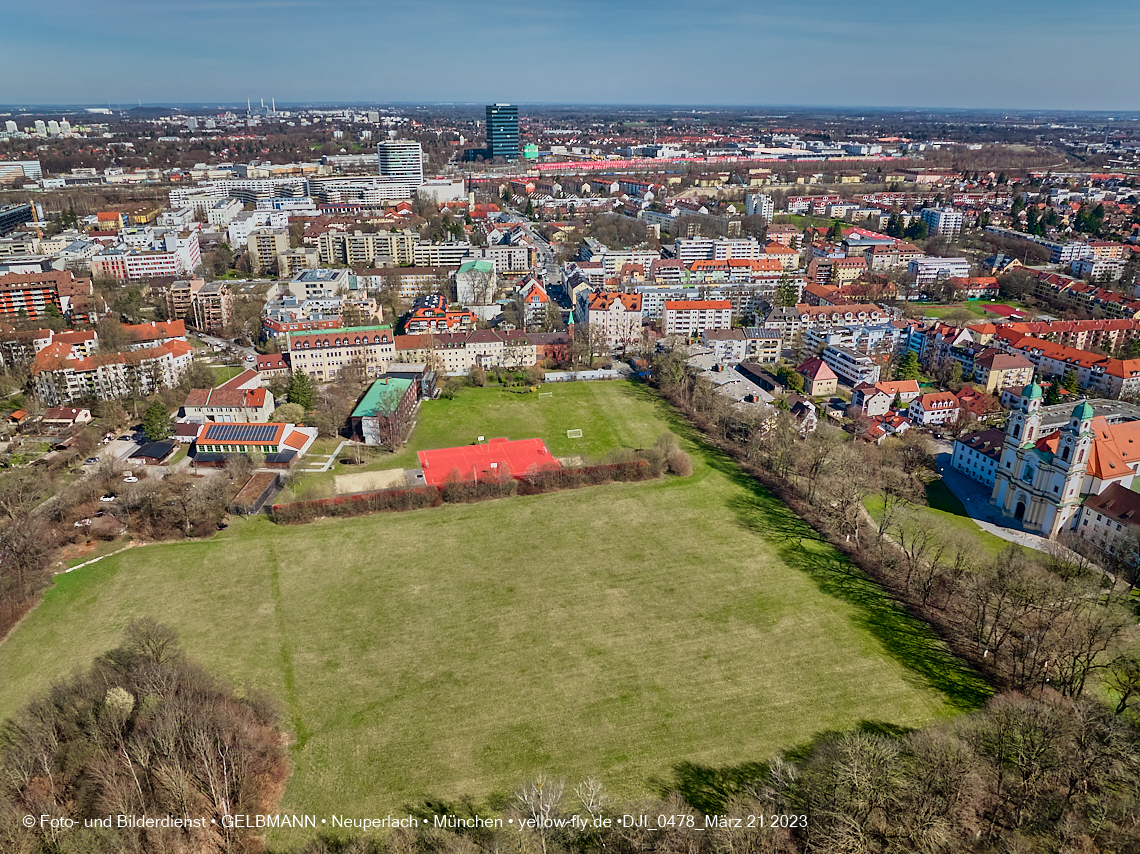 21.03.2023 - Luftbilder von der Baustelle Maikäfersiedlung in Berg am Laim
